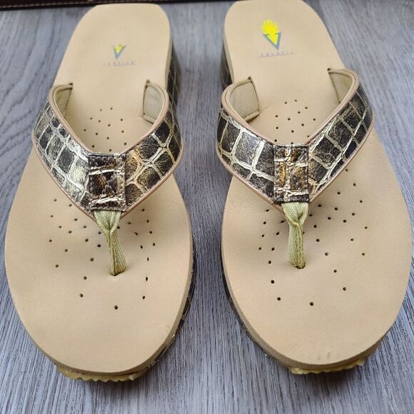 Volatile Slip On Sandals size 11 - Picture 3 of 11